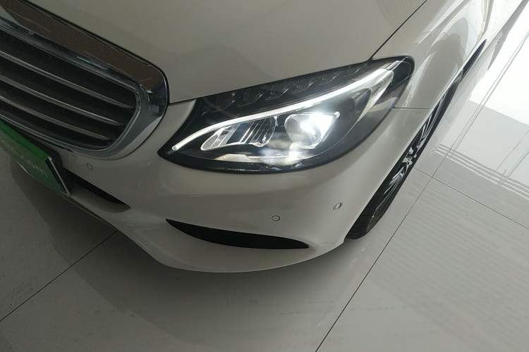 Used Mercedes-Benz C-Class 2016 C 200 L
