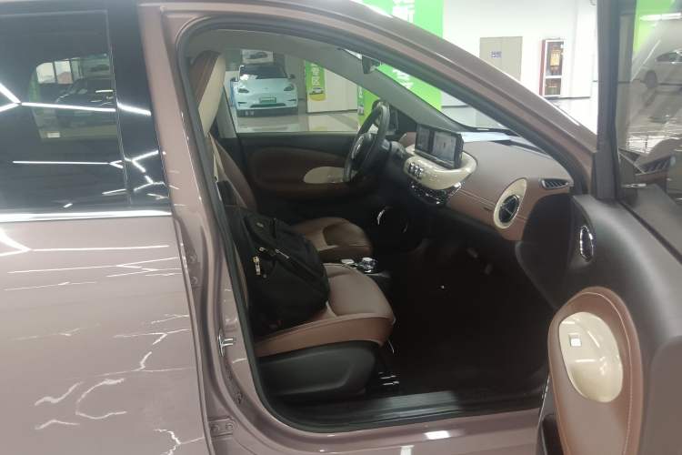 Used Wuling Bingo 2023 333 km Enjoyment Version
