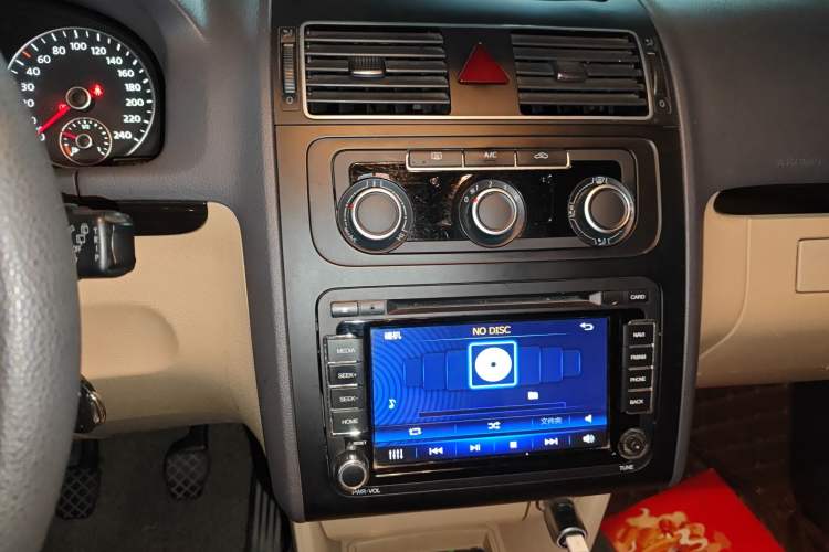 Used Volkswagen Touran 2015 1.4T Manual Comfort Edition 5-Seater