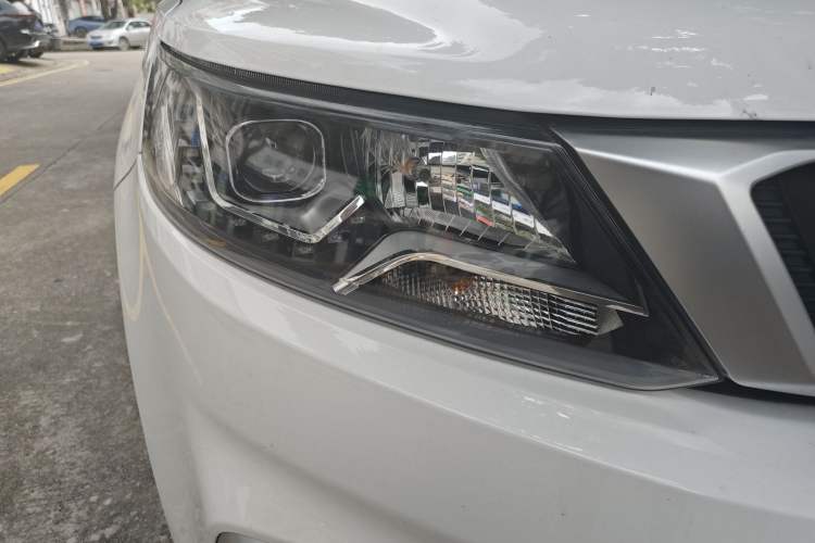 Used Geely Auto Vision X6 2018 1.8L Manual 4G Connect Luxury Edition