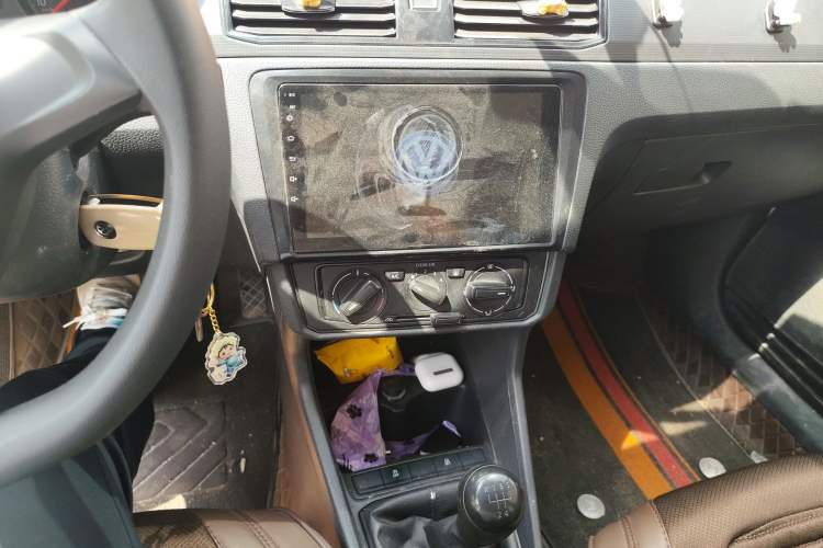 Used Volkswagen Santana 2019 1.5L Manual Fashion Edition China V Standard Audio And AC Panel