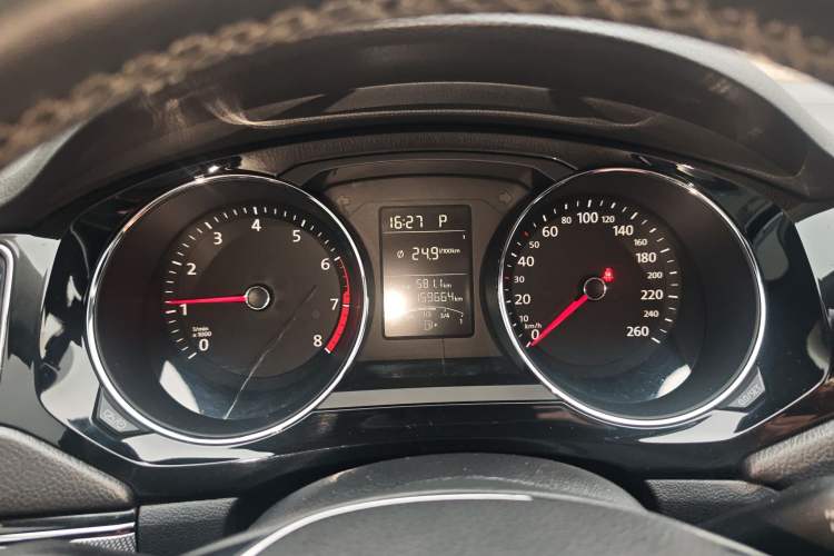 Used Volkswagen Sagitar 2018 1.6L Automatic Comfort Model Instrument Cluster