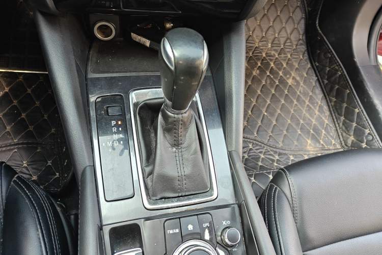 Used Mazda Atenza 2017 2.0L Blue Sky Fashion Edition