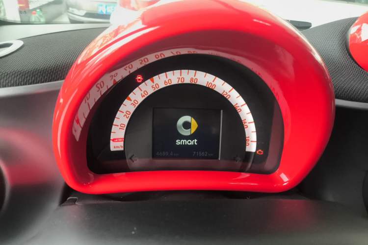 Used smart fortwo 2018 1.0L 52kW Hardtop Passion Edition China V Standard
