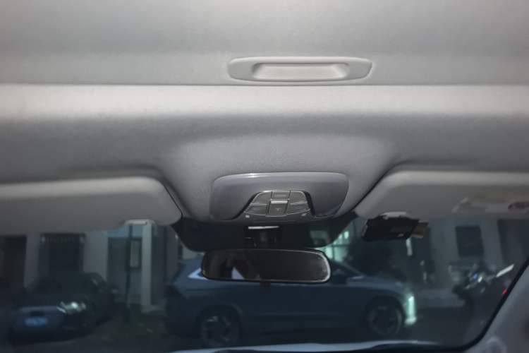 Used GAC Trumpchi GS4 2017 235T Automatic Two-Wheel Drive Elite Edition Headliner