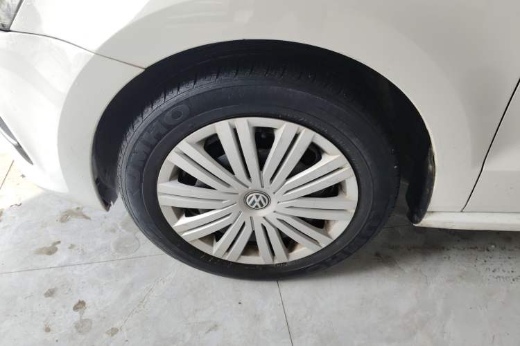 Used Volkswagen Polo 2016 1.6L Automatic Comfort Model
