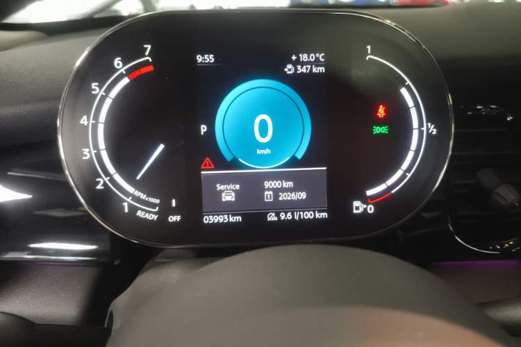 Used MINI 2023 Updated 1.5T COOPER Artist Five-Door Edition Instrument Cluster