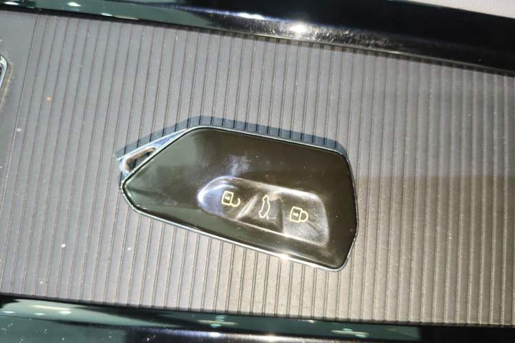 Used Volkswagen Teramont X 2022 330TSI Two-Wheel-Drive Luxury Edition Vehicle Key