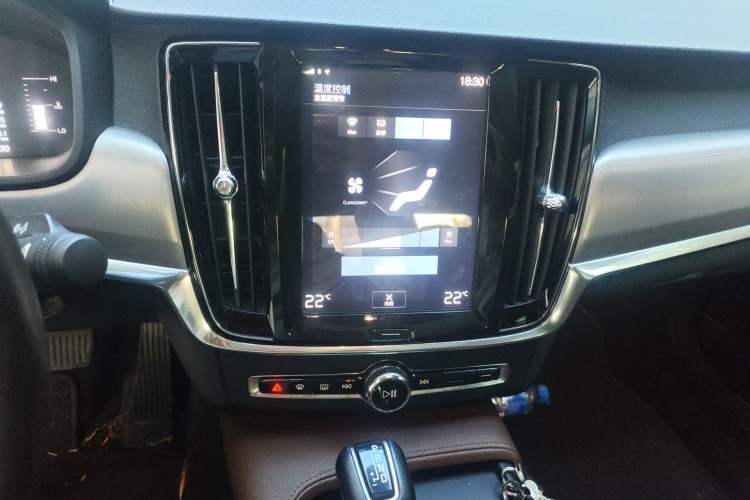 Used Volvo S90 2017 T4 Zhiyi Edition