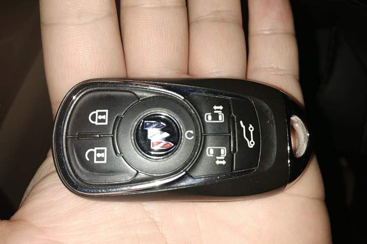 Used Buick GL8 2020 ES Land Cruiser 653T Luxury Model
