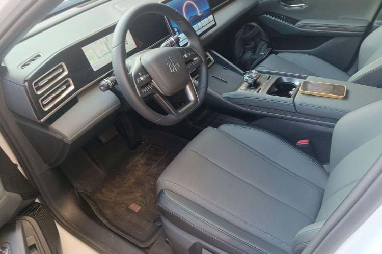 Used BYD Qin L 2025 DM-i Smart Drive 80KM Leading Model