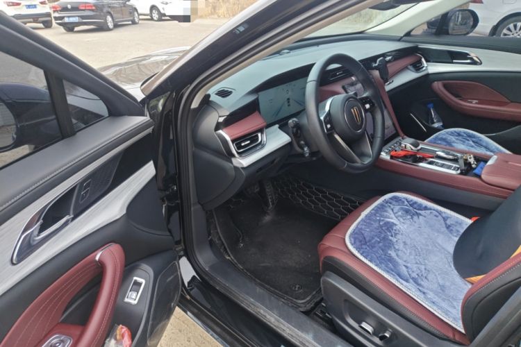 Used Hongqi H5 2025 2.0T Automatic Flag Edition – 500 000 Units Commemorative Version
