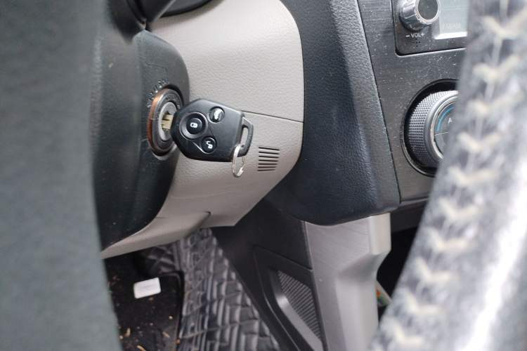 Used Subaru Forester 2013 2.5i Automatic Luxury Edition Vehicle Key