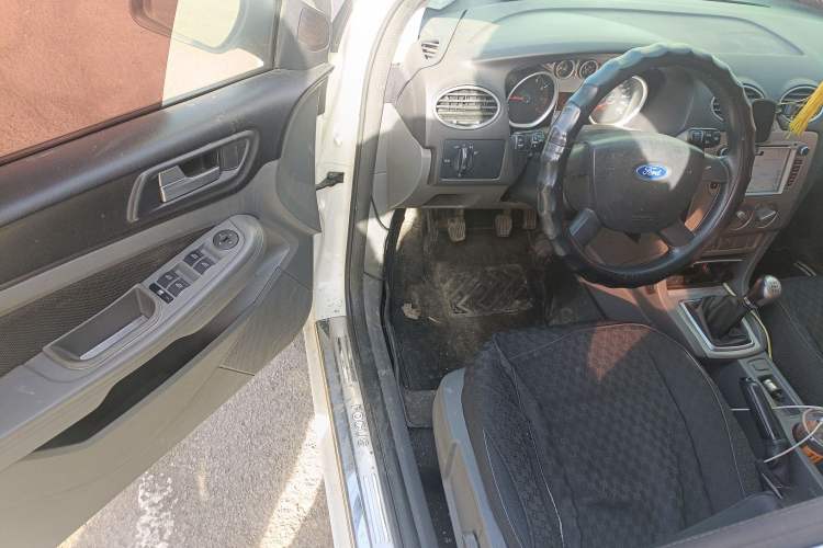 Used Ford Focus 2013 Hatchback Classic 1.8L Manual Base Model
