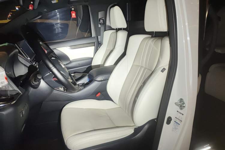 Used Lexus LM 2020 300h Four-Seat Grand Edition Left Front Seat