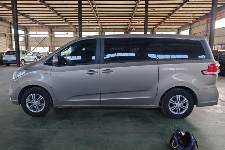 Used SAIC MAXUS G10 2016 2.0T Automatic Elite Edition
