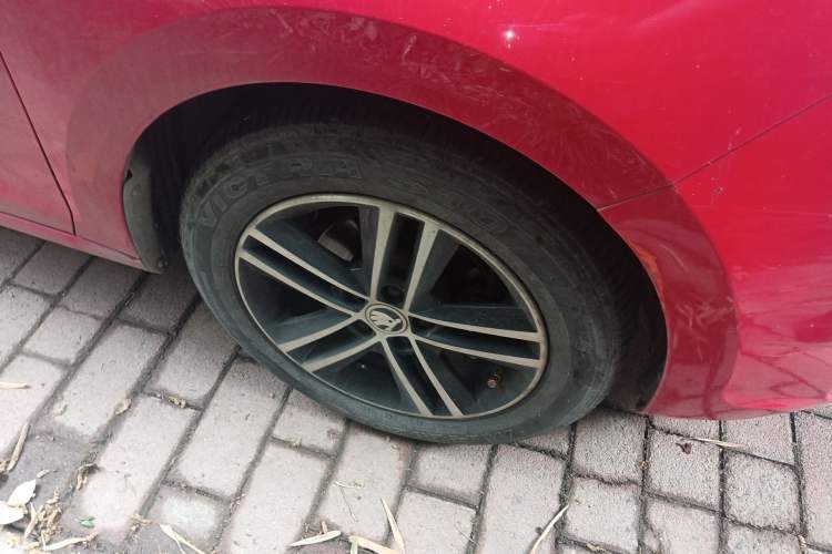 Used Skoda Rapid Spaceback 2014 1.6L Automatic Enjoyment Edition