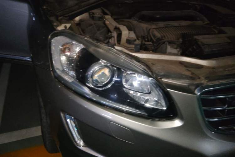 Used Volvo XC60 2015 T5 AWD Zhiyuan Edition
