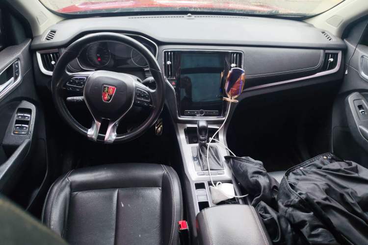 Used Roewe RX5 2016 20T Two-Wheel Drive Automatic Internet Smart Edition