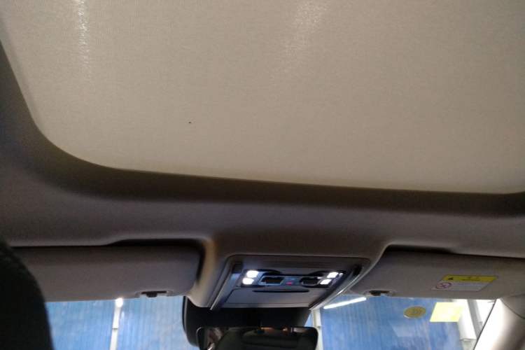 Used Formula Leopard Titanium 3 2025 501KM All-Wheel Drive Intelligent Driving Ultra Version Headliner