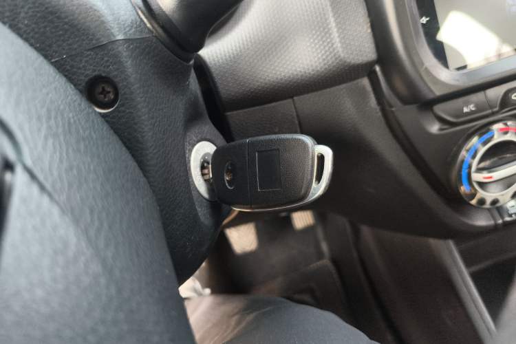 Used Hyundai Verna (older generation) 2017 1.4L Manual Refreshed Version China VI Standard