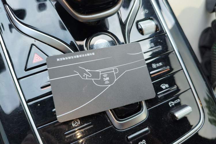 Used BYD Qin PLUS 2024 HONOR Edition DM-i 120KM Leading Model Interior 1