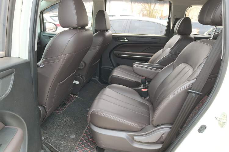 Used GAC Trumpchi M6 2019 270T Automatic Luxury Edition (7-seater) China V Standard