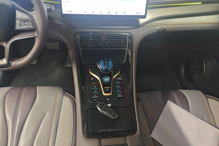 Used BYD Frigate 07 2023 DM-i 100KM Flagship Model