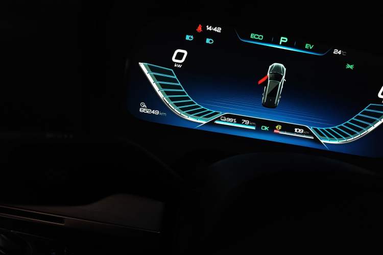 Used BYD Tang New Energy 2018 DM 2.0T All-Wheel Drive Smart Connectivity Enjoyment Model 5 Seats China V Emission Standard