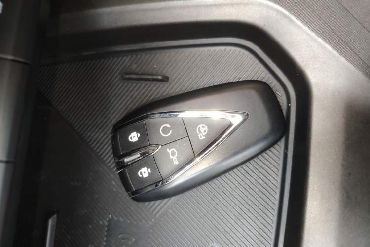 Used Oshan X5 PLUS 2023 Revised 1.5T DCT Smart & Fun AI Edition