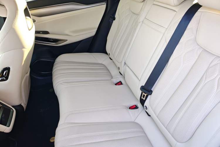 Used BYD Song L EV 2025 662 km Advanced Intelligent Driving Version
