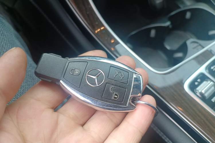 Used Mercedes-Benz GLC 2019 GLC 260 L 4MATIC Dynamic Model Interior 1