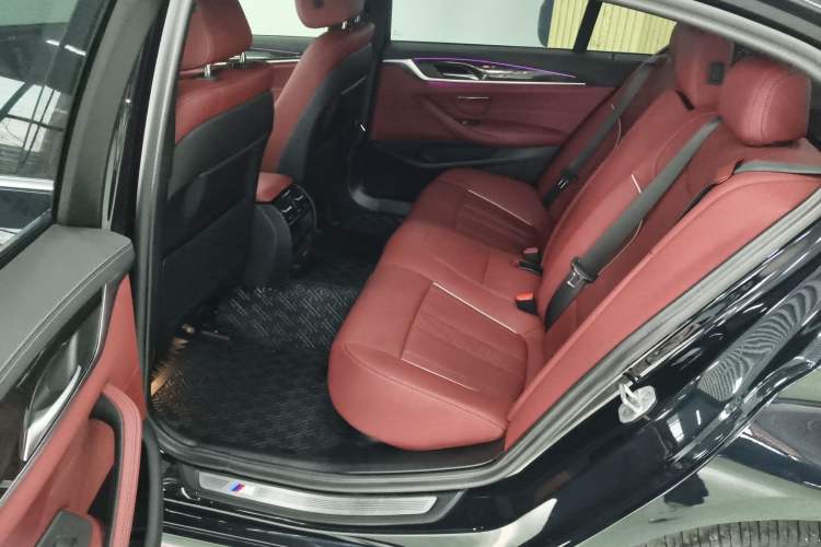 Used BMW 5 Series 2022 Second Facelift 525Li M Sport Package