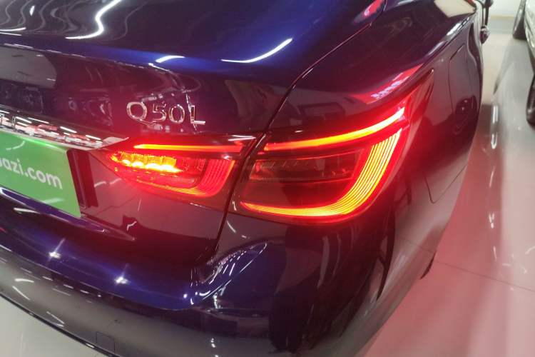 Used Infiniti Q50L 2018 2.0T Comfort Edition China VI Standard