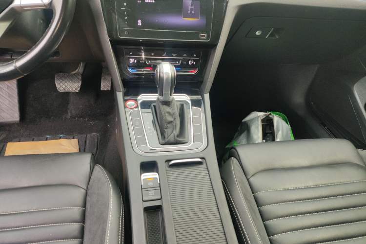 Used Volkswagen Magotan 2020 280TSI DSG Leading Edition Gear Lever