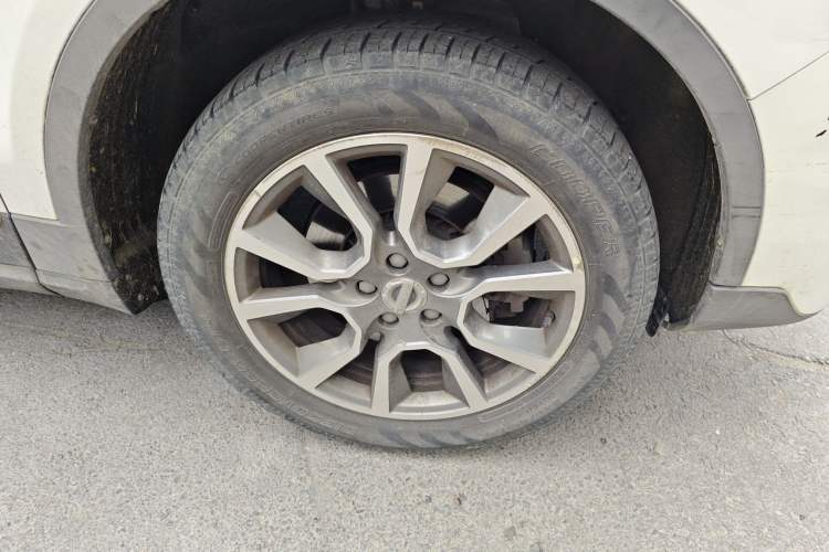 Used Haval H7 2018 Revised Version Blue-Label H7 2.0T Automatic Smart Enjoyment Trim Right Front Wheel Hub