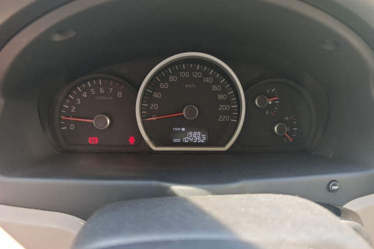 Used Kia Sportage 2013 2.0L Manual Two-Wheel Drive GL Trim Instrument Cluster