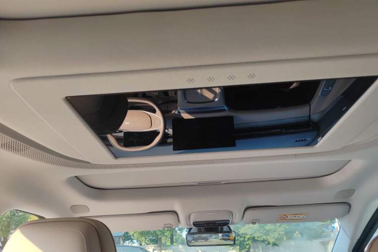 Used XPeng X9 2025 650 Long-Range Max
