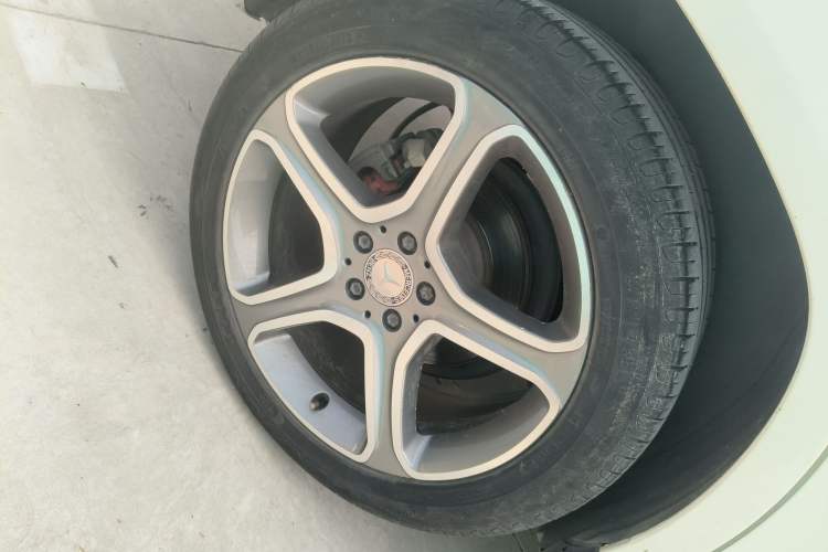 Used Mercedes-Benz GLK-Class 2013 Facelift GLK 300 4MATIC Luxury Edition Exterior 5