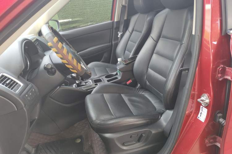 Used Mazda CX-5 2015 2.0L Automatic 4x4 Luxury Edition
