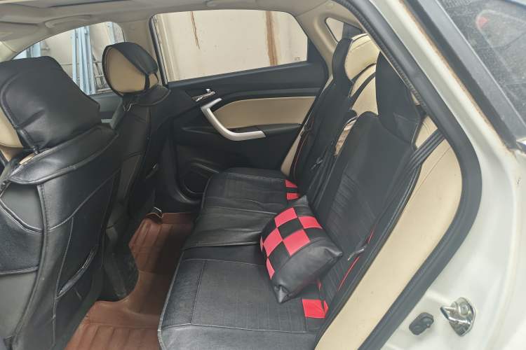 Used Changan Alsvin V7 2016 1.6L Manual Enjoyment Model China V Standard
