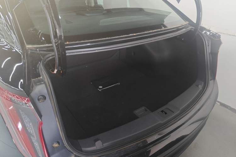 Used Hongqi E-QM5 2023 Base Travel Edition
