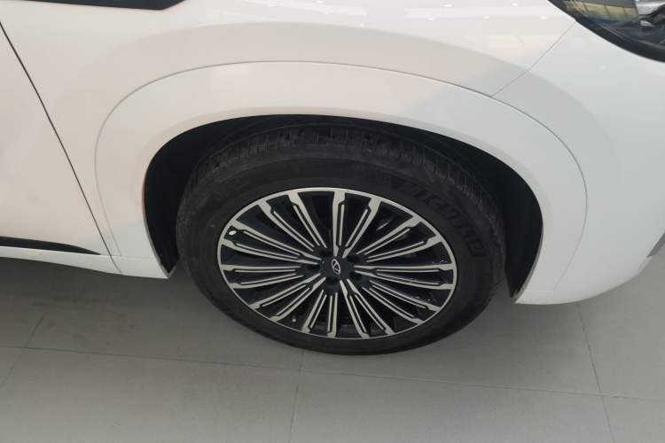 Used Chery Tiggo 9 2025 2.0T Automatic Two-Wheel Drive Luxury Edition 5 Seats