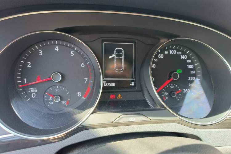 Used Volkswagen Magotan 2018 330TSI DSG Luxury Model
