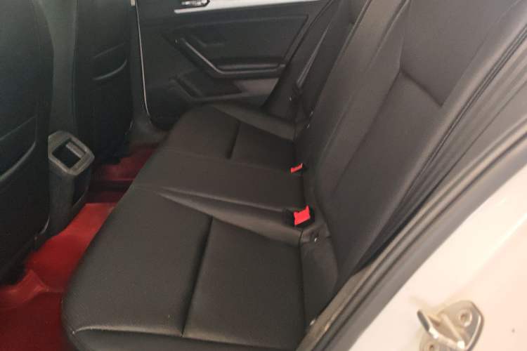 Used Volkswagen Lamando 2019 230TSI DSG Fashion Edition China VI Left Rear Seat