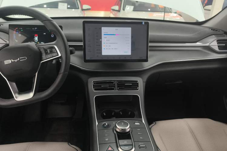 Used BYD Destroyer 05 2024 HONOR Edition DM-i 55KM Luxury Model Audio And AC Panel