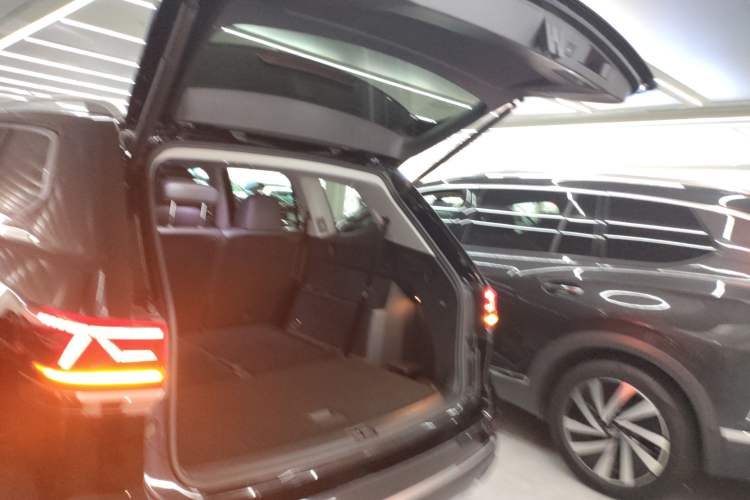 Used Volkswagen Teramont 2023 380TSI Four-Wheel Drive Prestige Luxury Edition Trunk