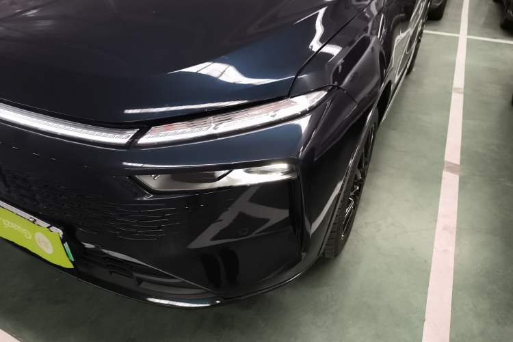 Used Wey Mocha New Energy 2024 Hi4 Four-Wheel Drive Long-Range Version Left Front Headlight