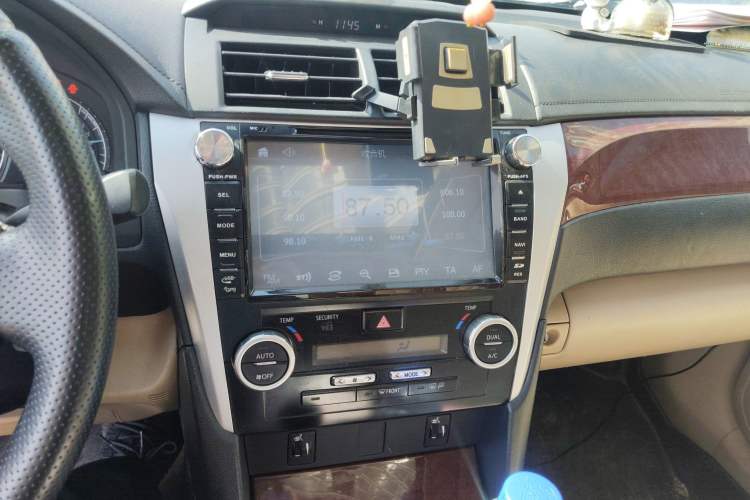 Used Toyota Camry 2013 2.0G Comfort Edition Audio And AC Panel