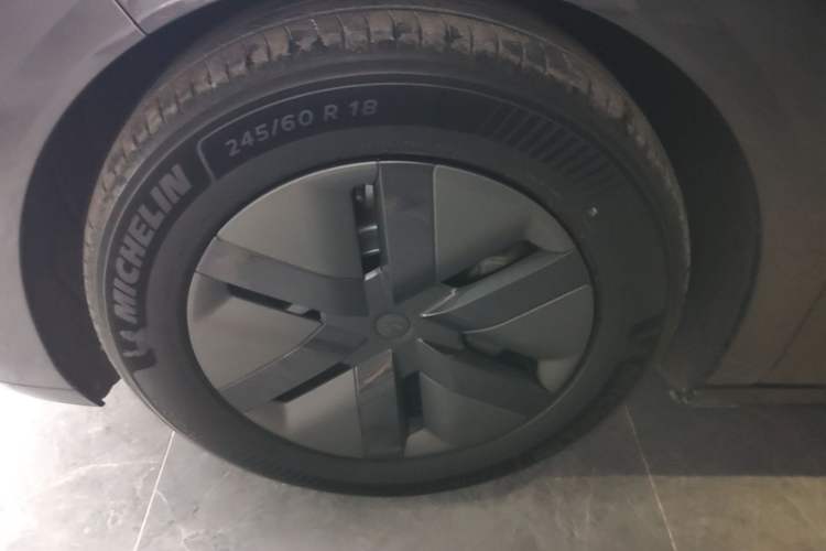 Used Li Auto MEGA 2024 Ultra Model
